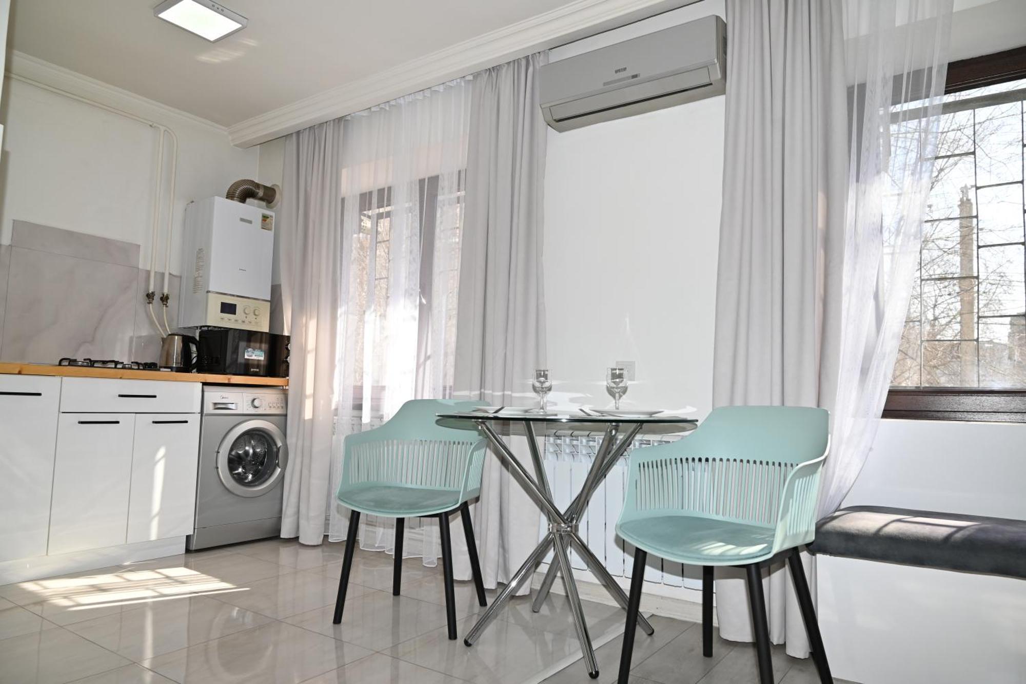 Cozy Apartment Near To The Metro H Kochar 19 Erevan Exterior foto