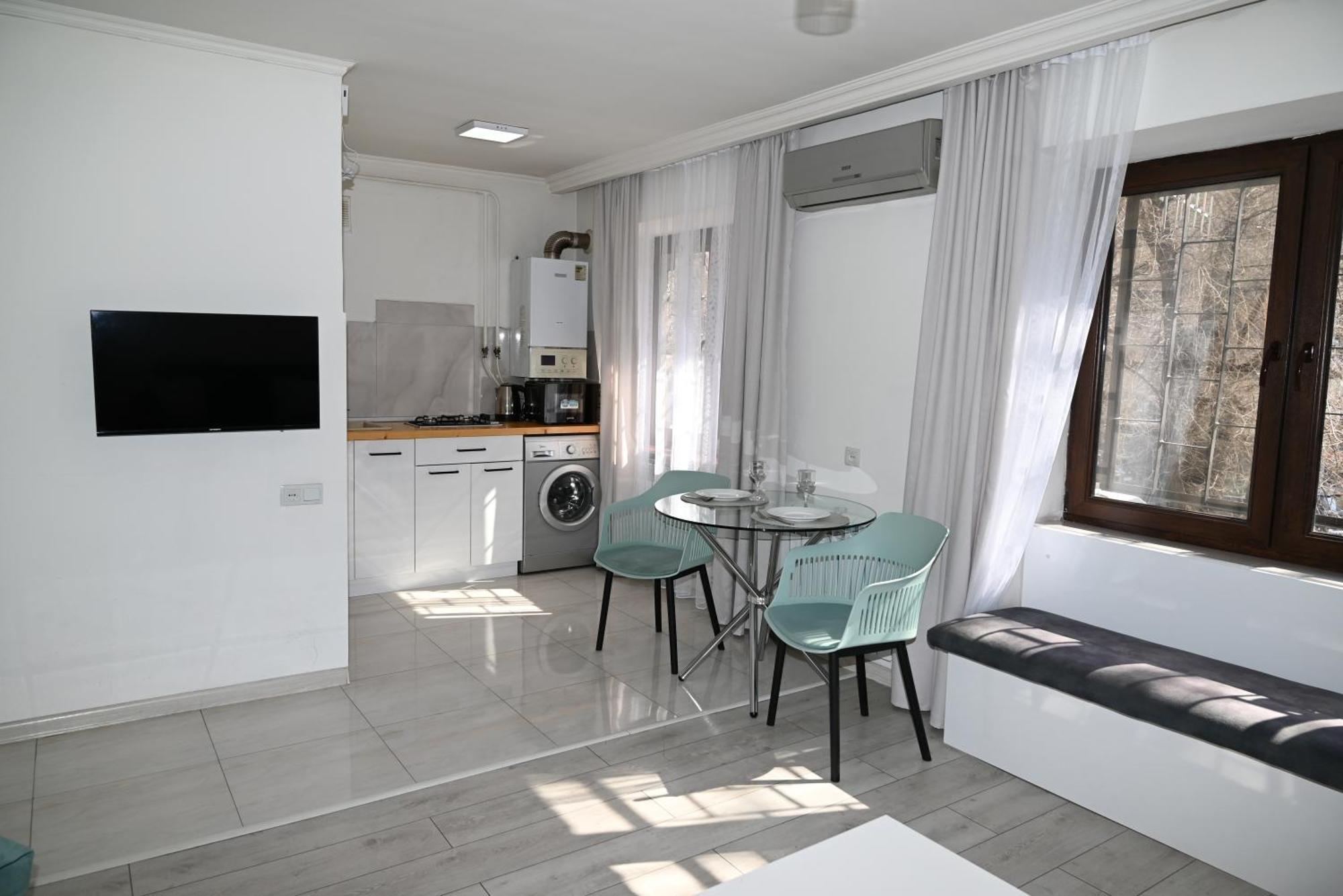 Cozy Apartment Near To The Metro H Kochar 19 Erevan Exterior foto